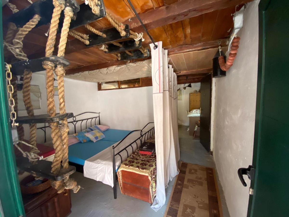 Holiday Home Stiniva วิส ภายนอก รูปภาพ